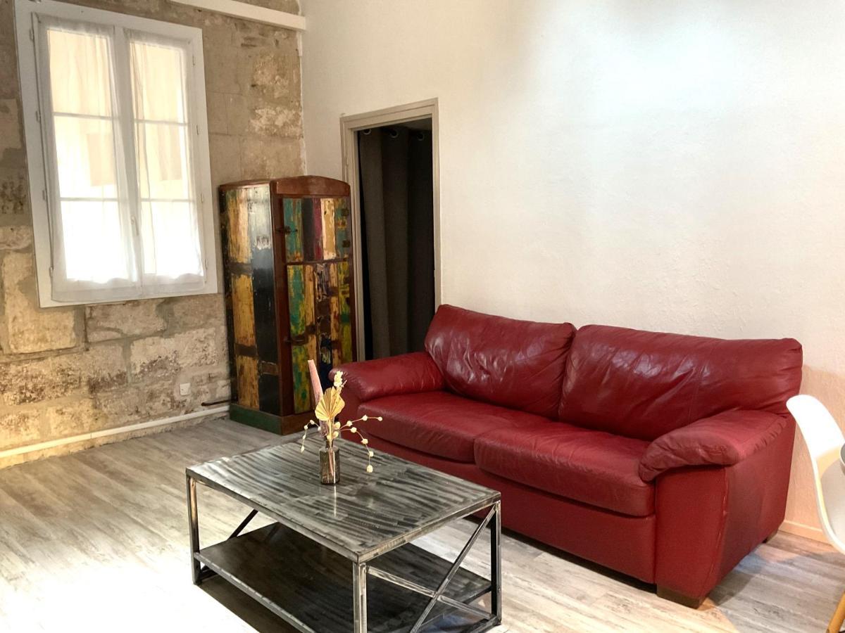 Place Aux Herbes Apartment Nimes Luaran gambar