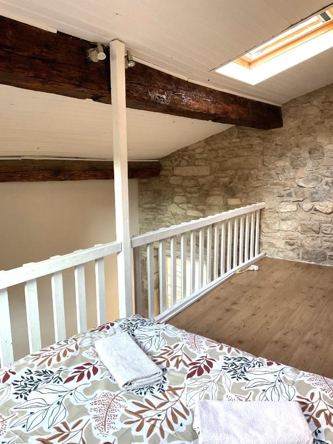 Place Aux Herbes Apartment Nimes Luaran gambar