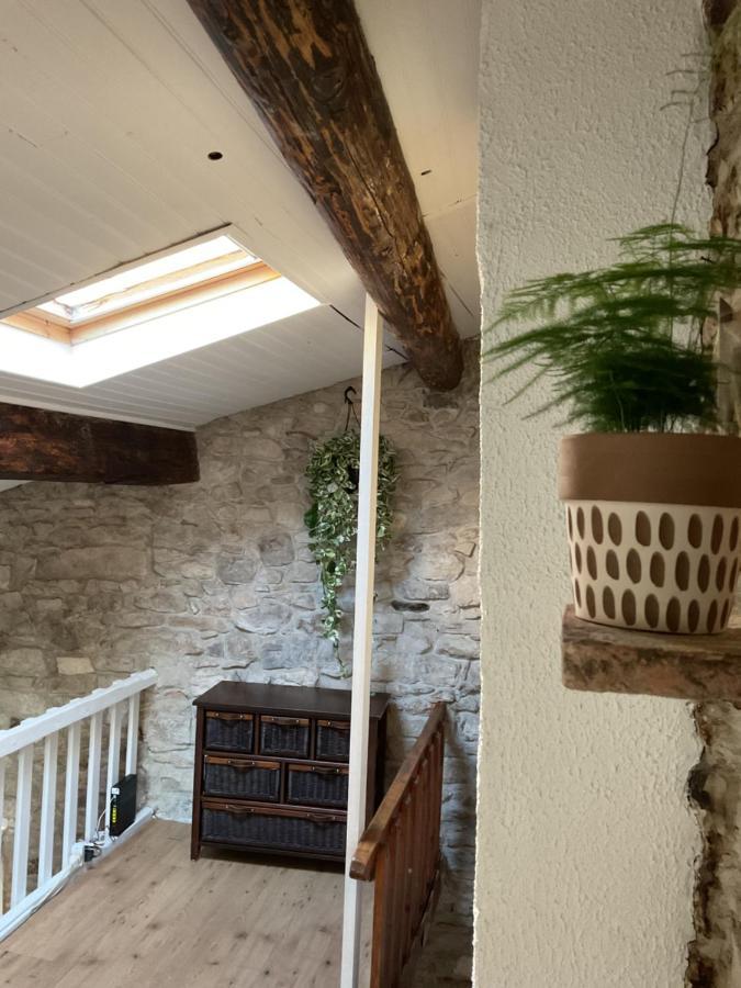 Place Aux Herbes Apartment Nimes Luaran gambar