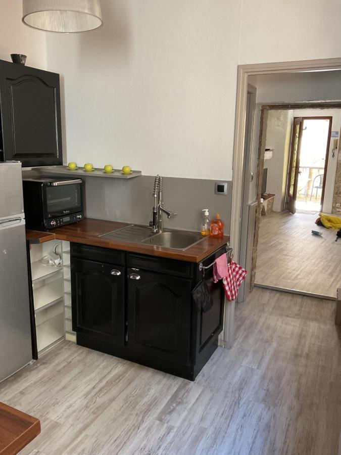 Place Aux Herbes Apartment Nimes Luaran gambar