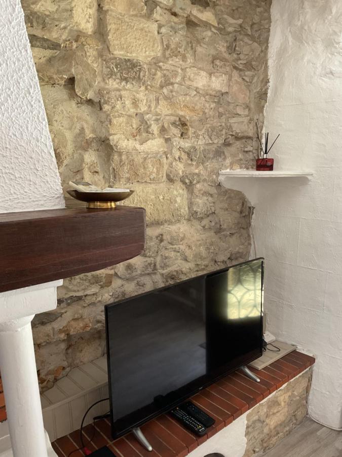 Place Aux Herbes Apartment Nimes Luaran gambar