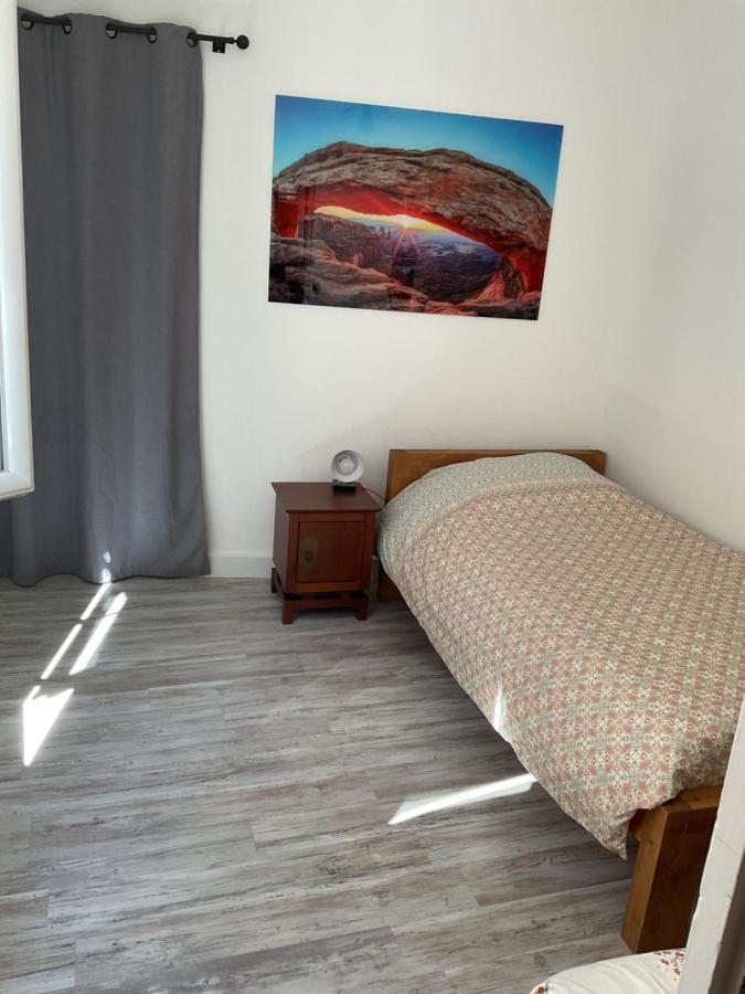 Place Aux Herbes Apartment Nimes Luaran gambar