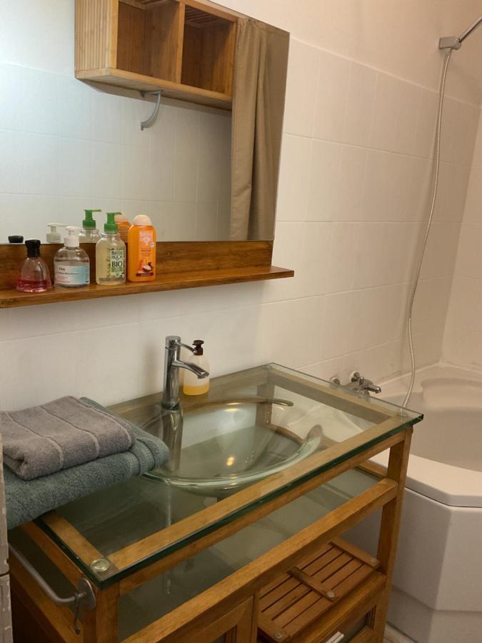 Place Aux Herbes Apartment Nimes Luaran gambar