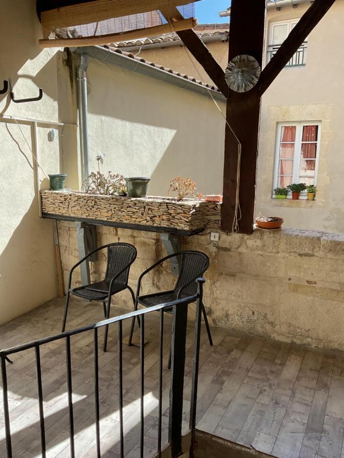 Place Aux Herbes Apartment Nimes Luaran gambar